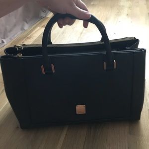 MCM - EUC Leather Tote Bag w/ Long Strap 👜